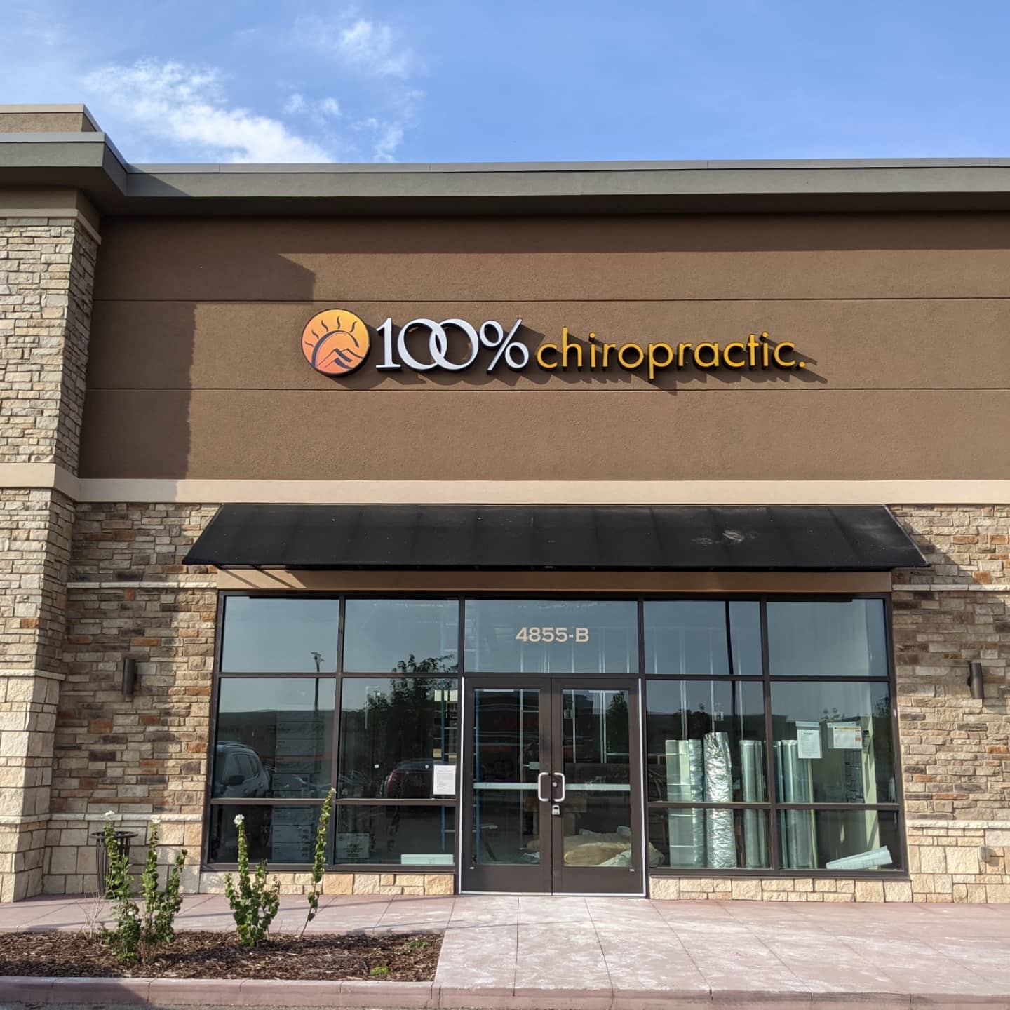 We did a a couple of 100% Chiropractic signs for @reflectionsigns

#profabsigns #coloradosigncompany #buildingourlegacy #smallbusiness #signfabrication #signinstallation #makermatt #familybusiness #makersgonnamake
