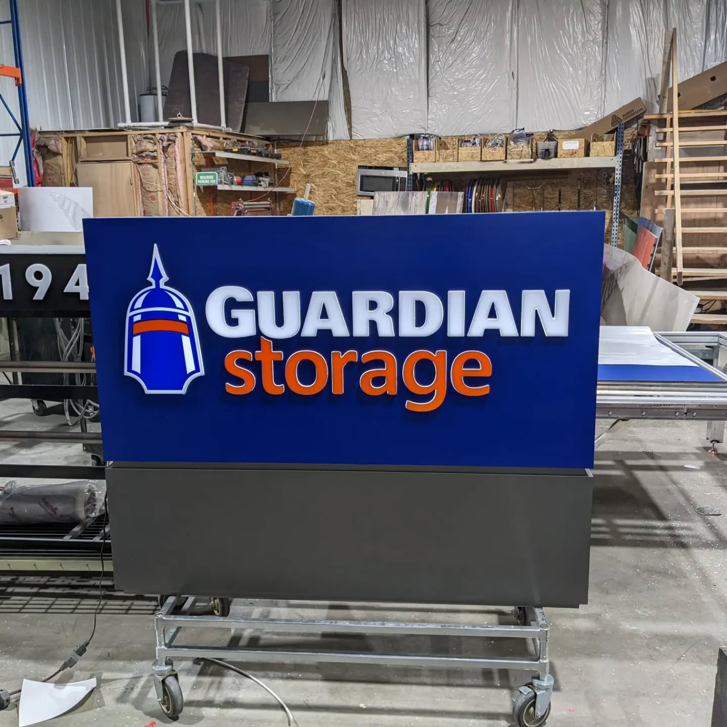 Some more signs for @signdealz. These ones are for Guardian Storage in Boulder. Lighted push through acrylic letters on both the monument sign and the faces for a pole sign. Doggies for scale.

#bartonsignfab #coloradosigncompany #buildingourlegacy #smallbusiness #signfabrication #signinstallation #makermatt #familybusiness #makersgonnamake