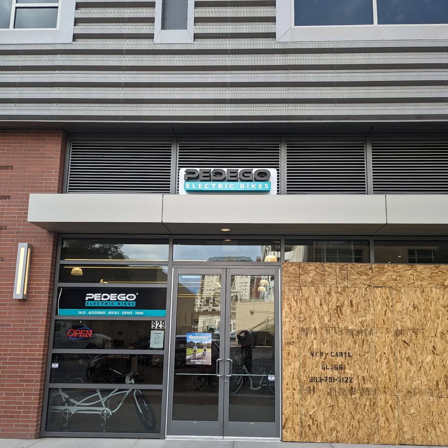 New sign for Pedego.

#bartonsignfab #coloradosigncompany #buildingourlegacy #smallbusiness #signfabrication #signinstallation #makermatt #familybusiness #makersgonnamake